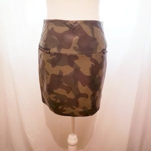 Sam Edelman Faux Leather Camo Skirt Size 4 NWOT